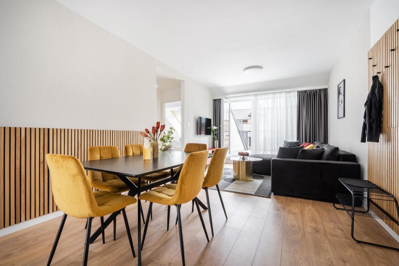 The Rose Garden Budapest Apartments ภายนอก รูปภาพ