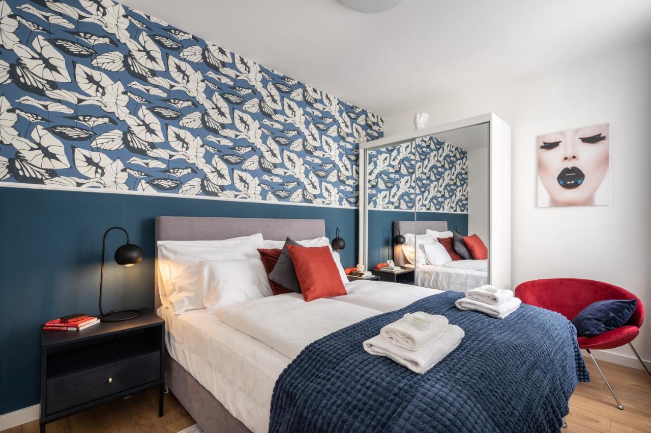 The Rose Garden Budapest Apartments ภายนอก รูปภาพ