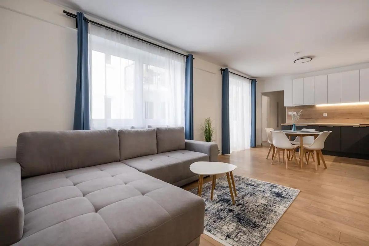 The Rose Garden Budapest Apartments ภายนอก รูปภาพ