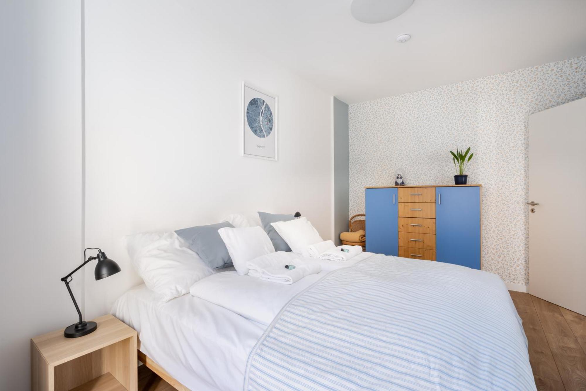 The Rose Garden Budapest Apartments ภายนอก รูปภาพ